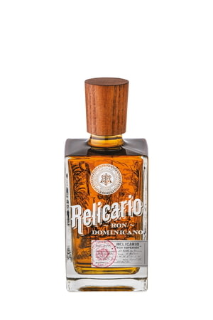 rhum-republique-dominicaine-relicario-superior-bouteille.jpg